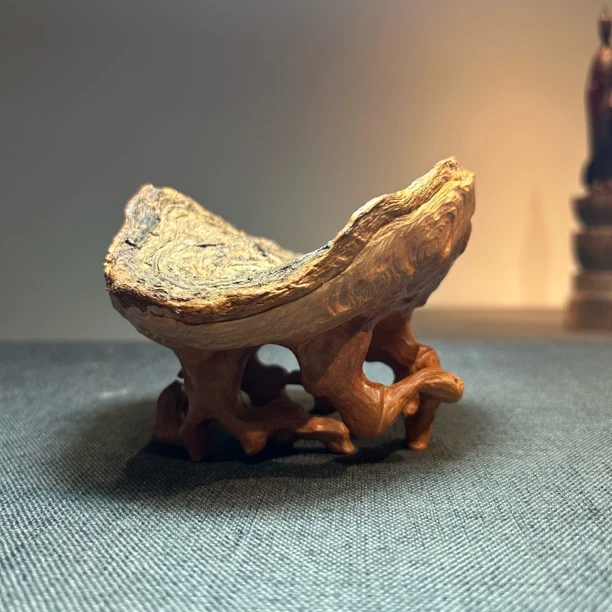 荔枝木手工镂空底座