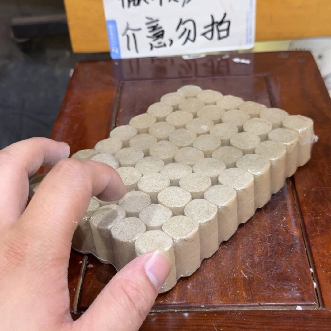 微瑕疵介意勿拍陶瓷器皿A881