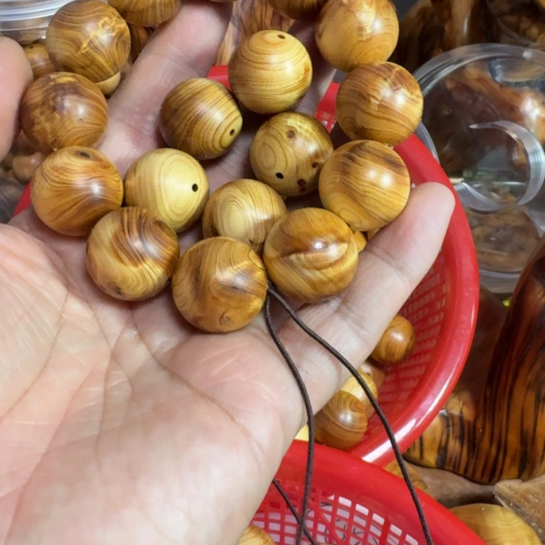 柏木（崖柏）山****号太行崖柏2.0闪电