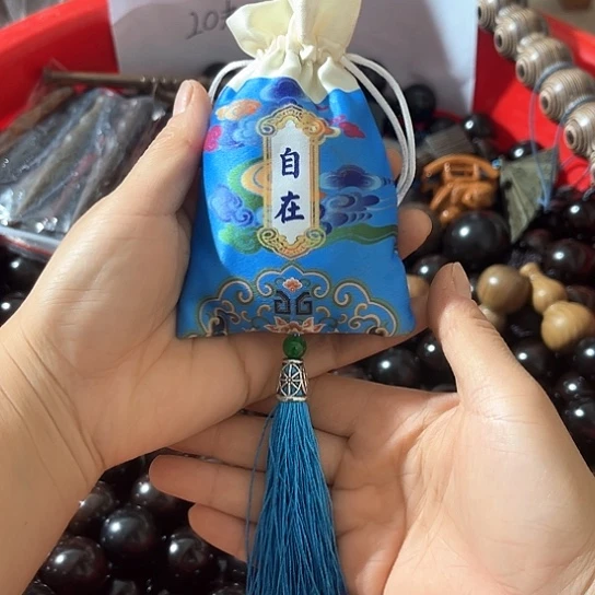 木绿檀香粉包一个抖抖抖