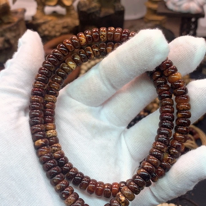 吊坠星月菩提7.7×4黑金虎皮
