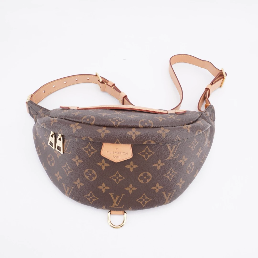 99新 LouisVuitton/路易威登 99 新LV Bumbag经典棕老花胸包 F961