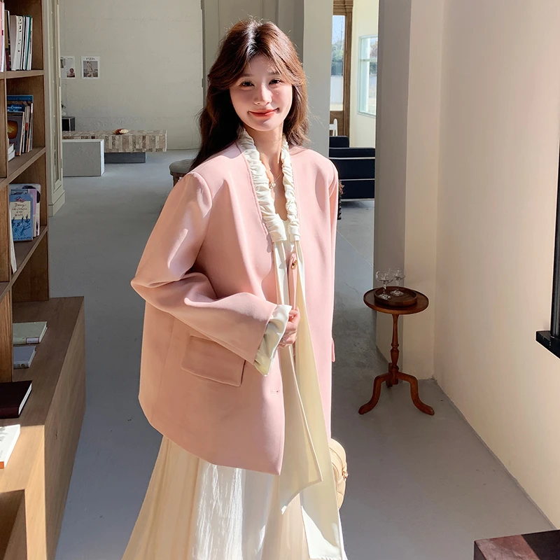 粉色蝴蝶结西装外套女早秋2025新款韩系设计感时尚休闲气质小西服