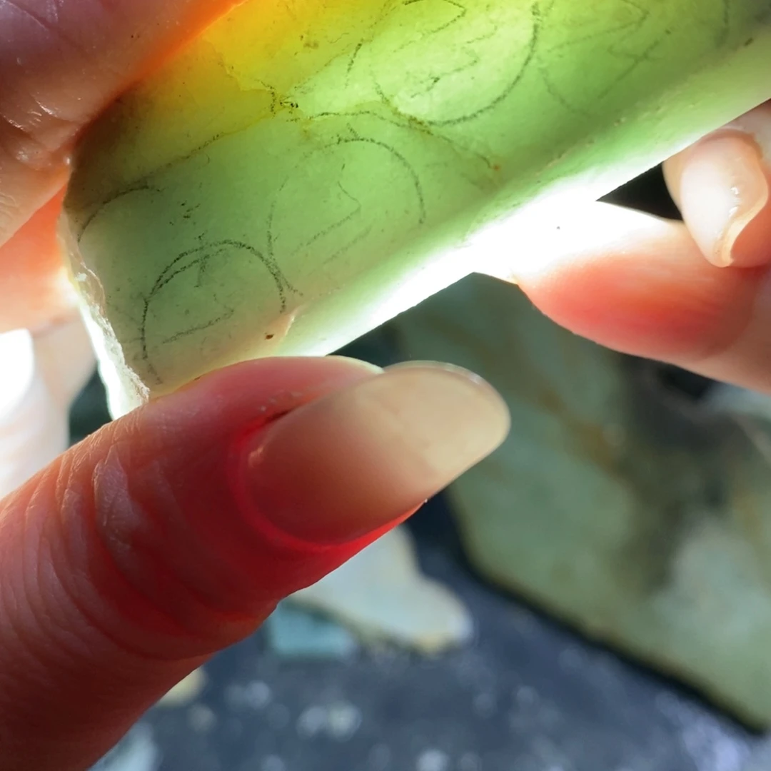 颈饰未镶嵌翡翠天然翡翠