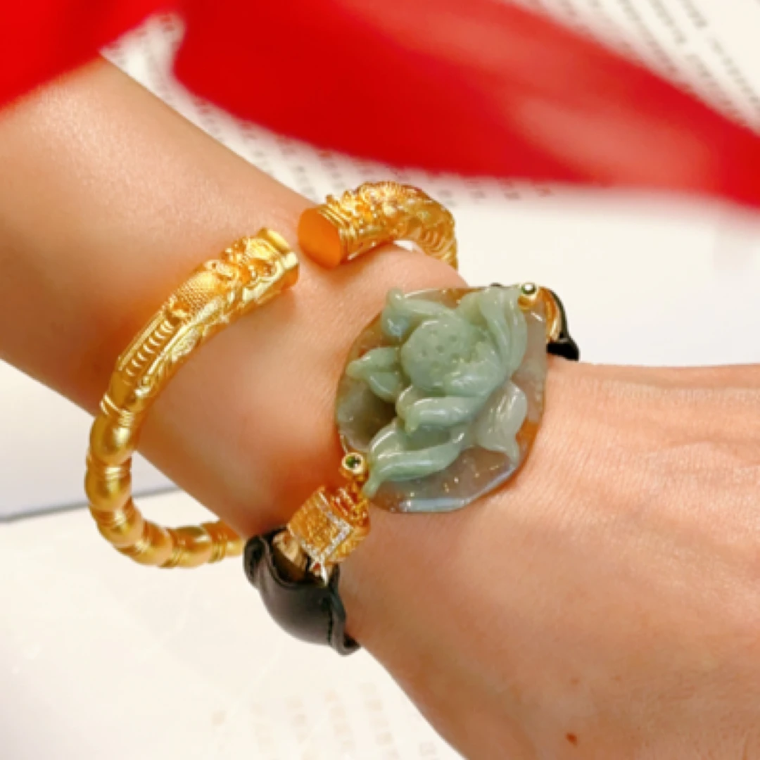 原创天然翡翠荷花时尚时髦日常百搭皮手链/手牌【天玺珠宝】