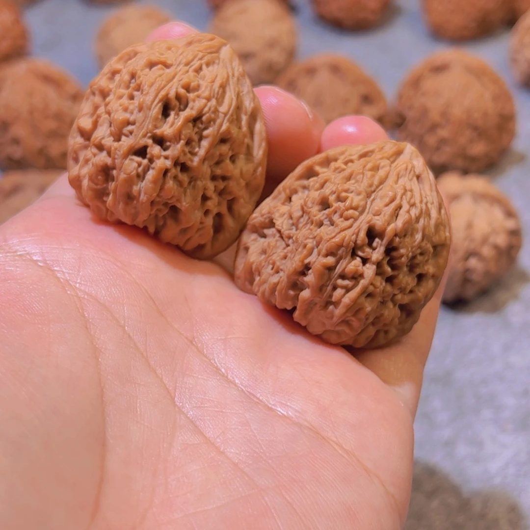 桃核把件36南疆石高炮拉丝凹底蚂蚁纹