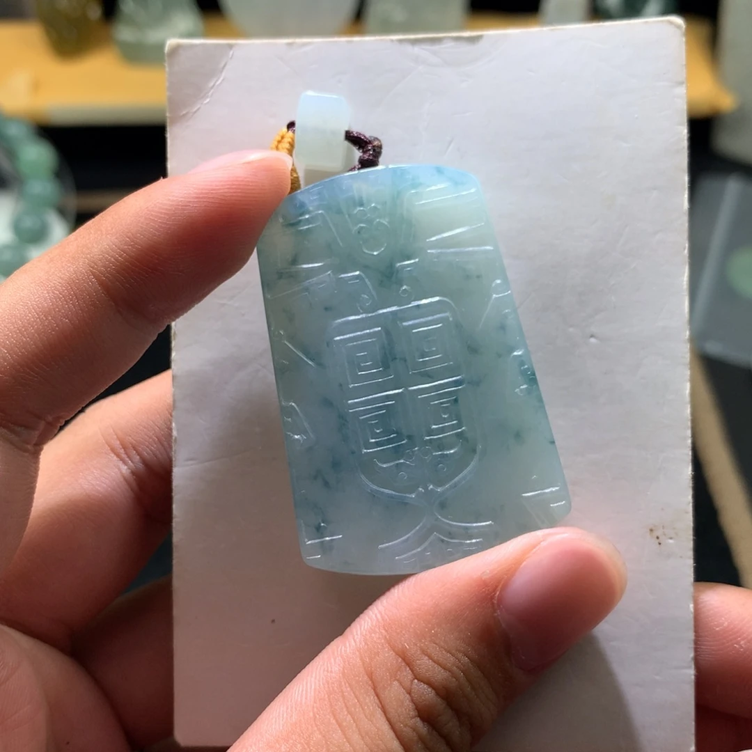 翡翠未镶嵌颈饰000