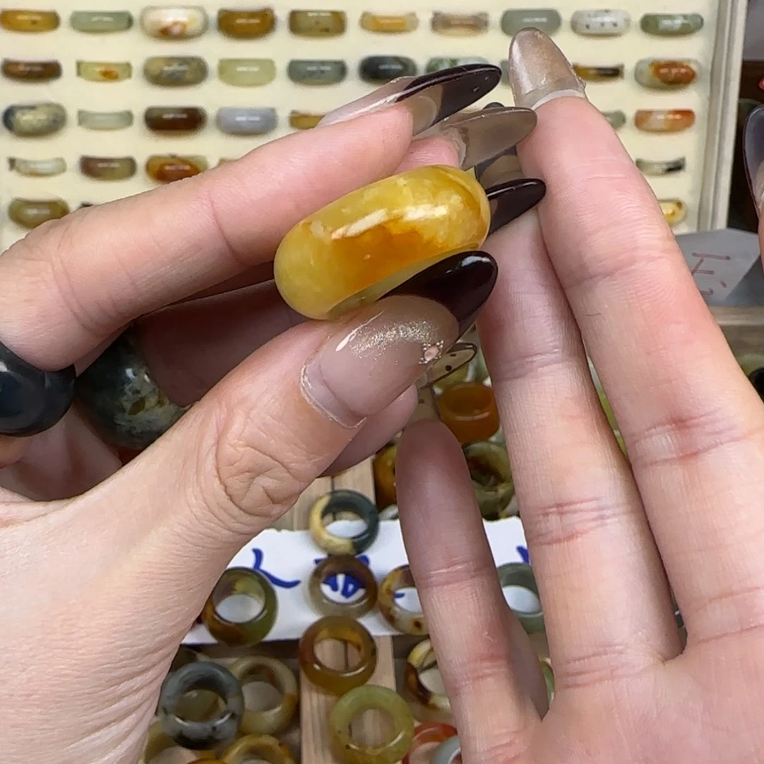 岫玉岫玉内径17.7未镶嵌Z**嘛