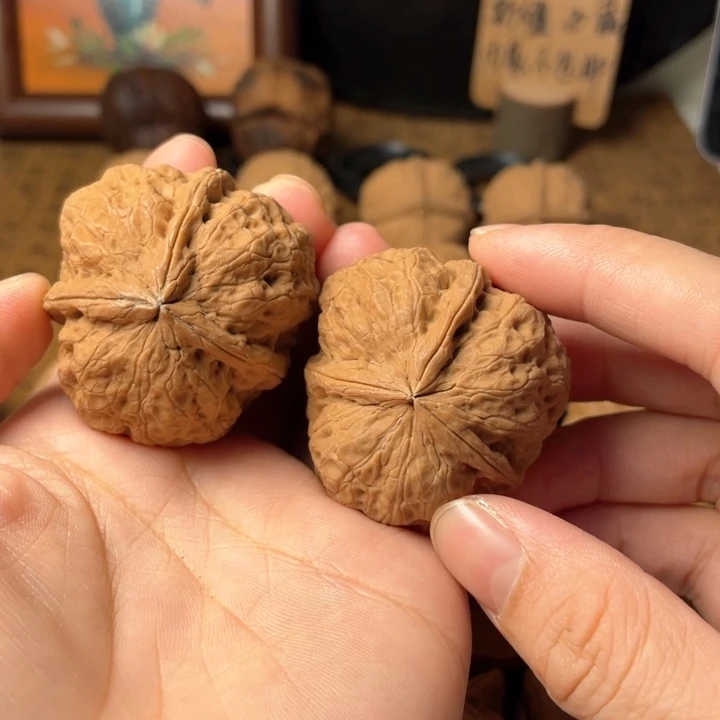 张***迎云南铁核桃默认微瑕54