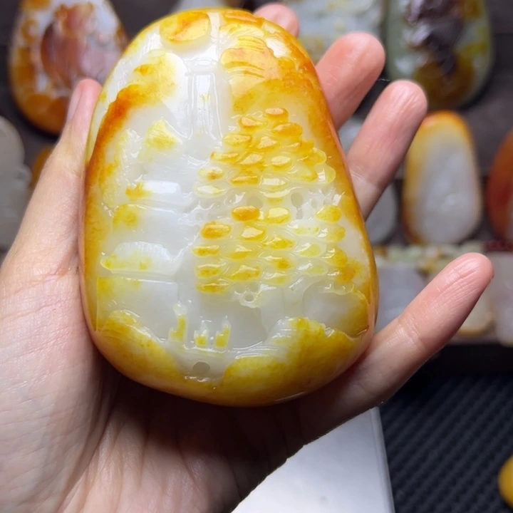 和田玉未镶嵌颈饰