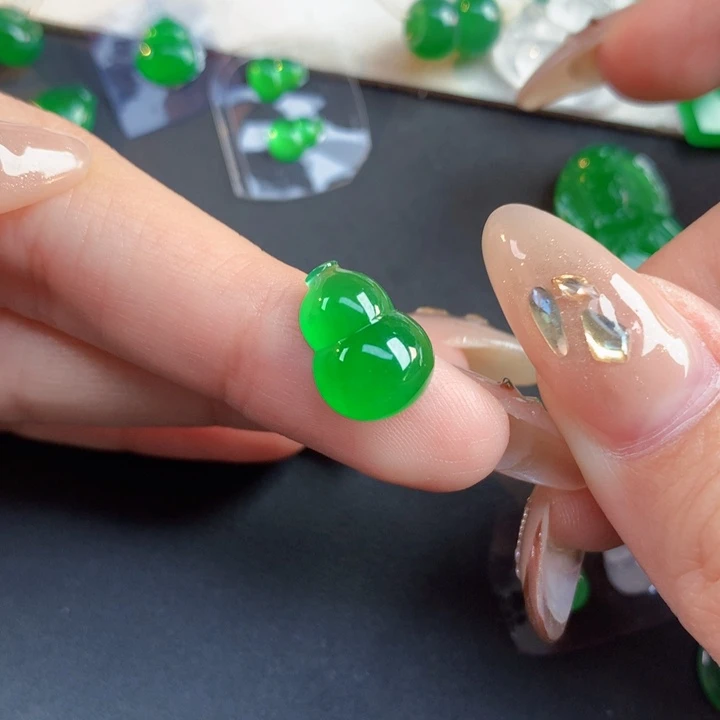 翡翠裸石13.9/9.88/4.80