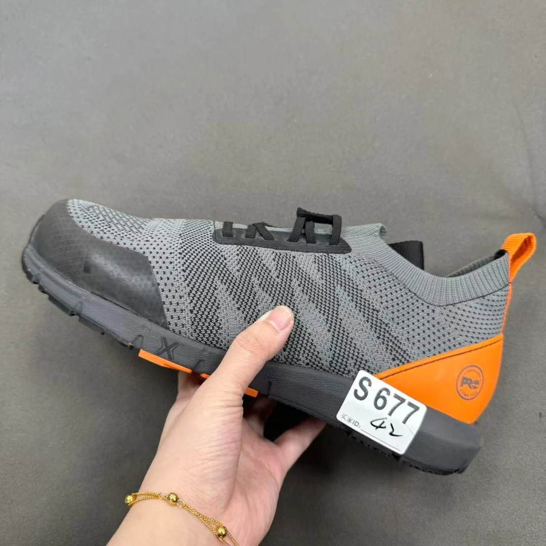 新款户外运动休闲鞋 S677( 无原盒 鞋垫后配)