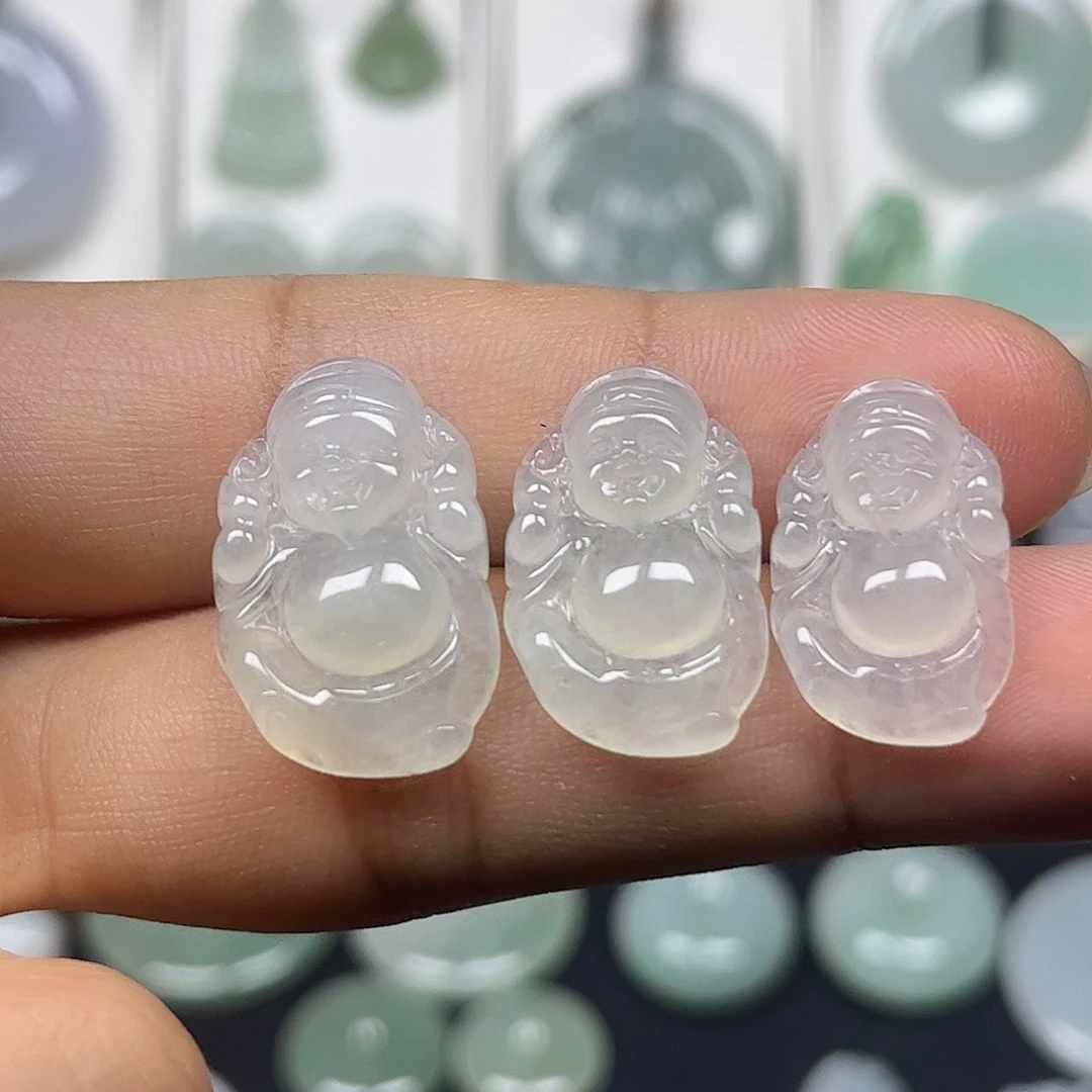 翡翠未镶嵌颈饰缅甸翡翠多样性发货发其一
