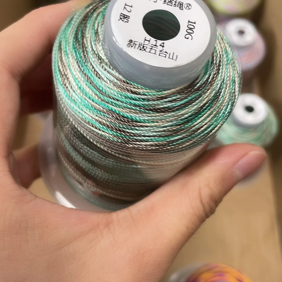 懒***妞聚酯纤维补色-12股100克五台山