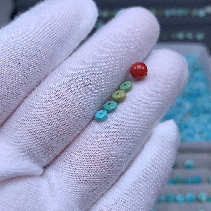 南红玛瑙未镶嵌珠宝奇石