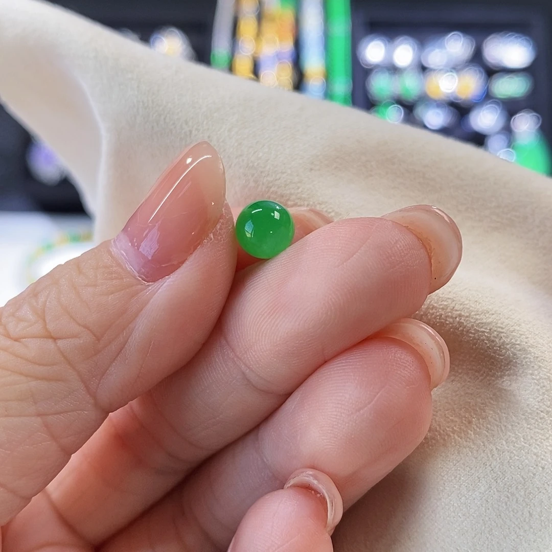 翡翠把件未镶嵌单珠