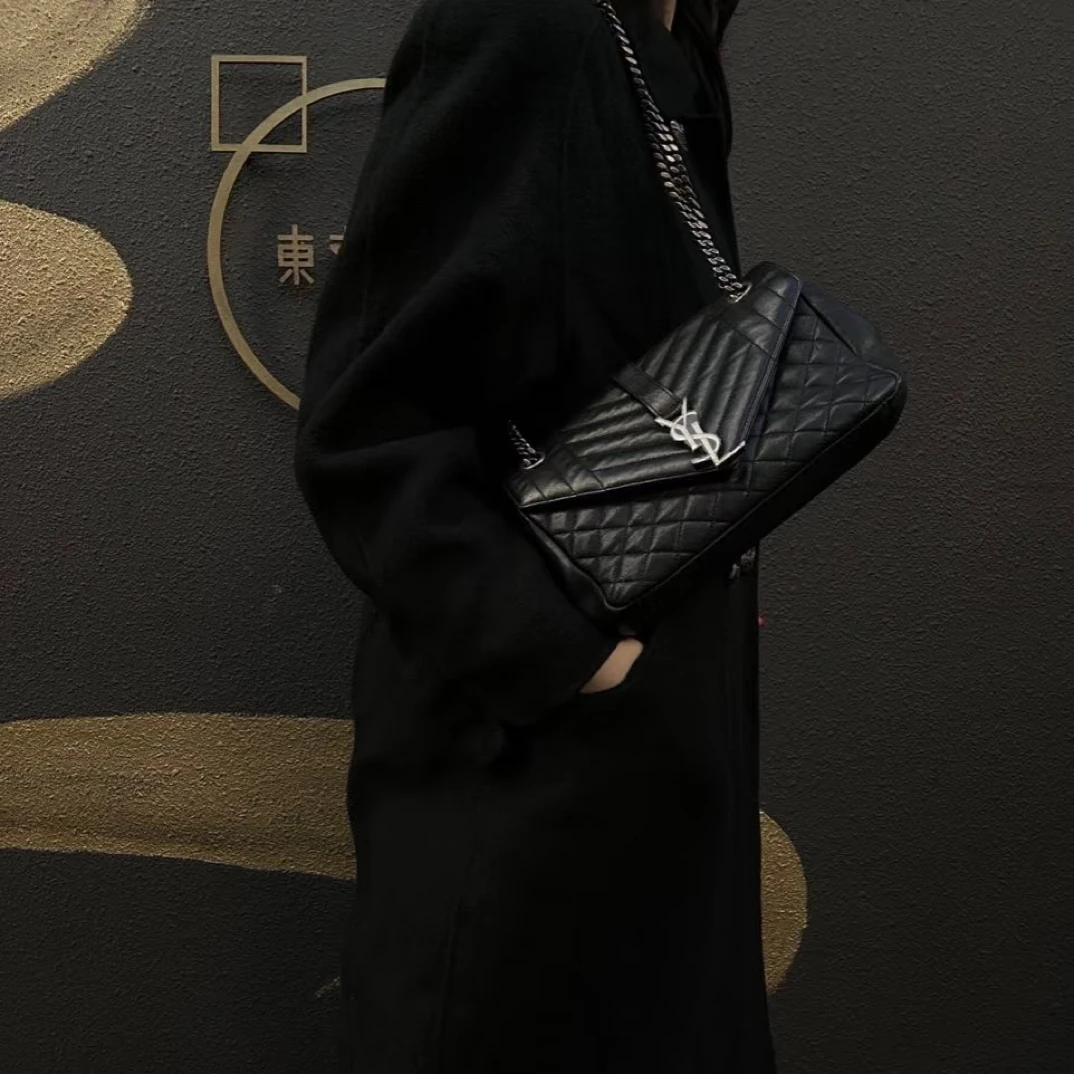 95新 YSL/圣罗兰 御古屋/96091/黑色邮差斜挎包