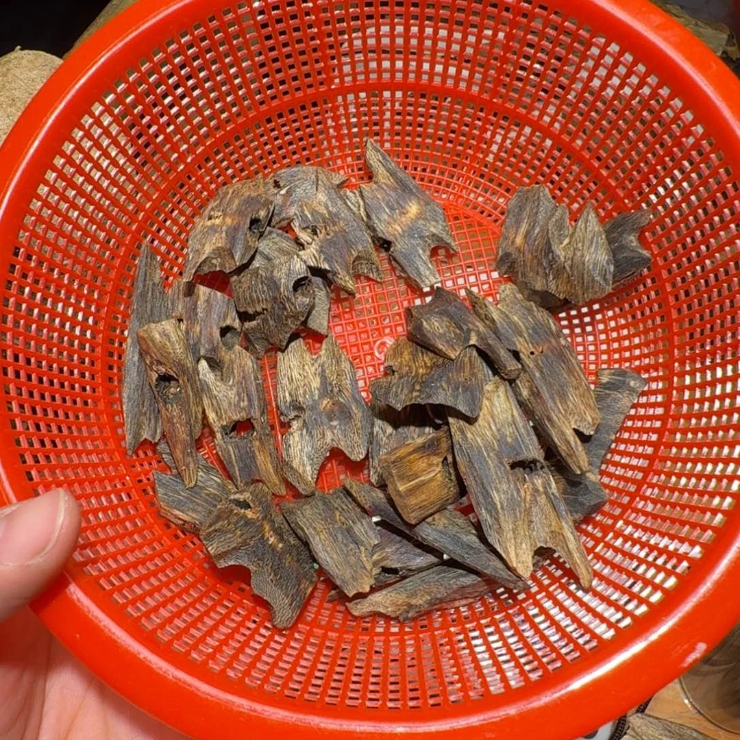 佳***车棋楠沉香白奇块料50克