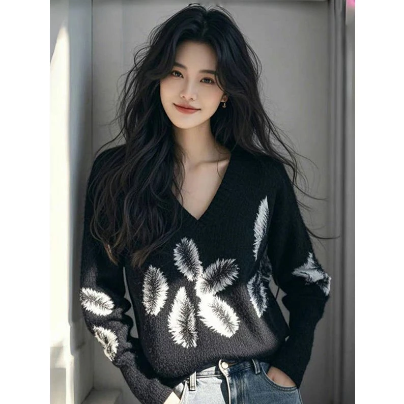 2025春秋新款复古高级感好看上衣女时尚黑色v领宽松毛针织衫毛衣