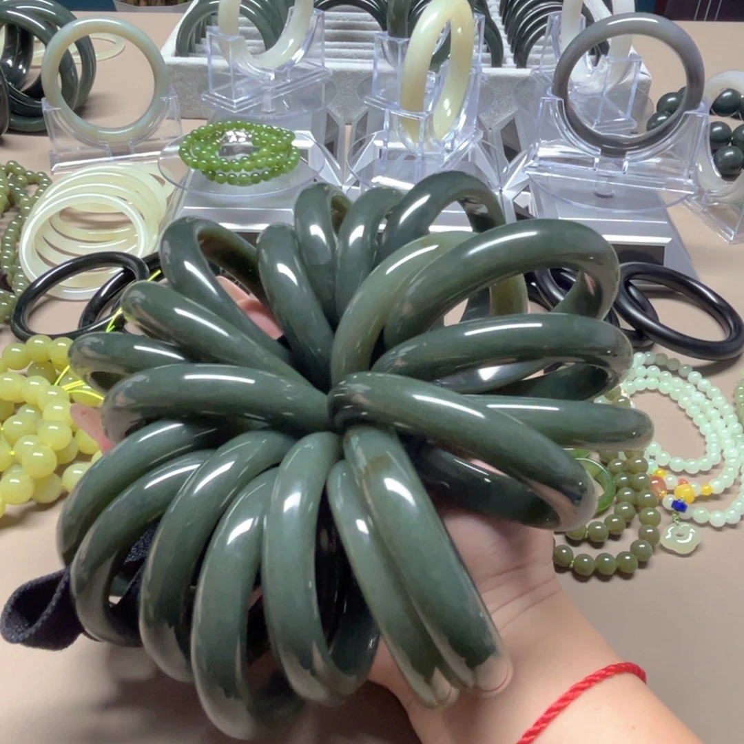 未镶嵌手链和田玉（糖玉）