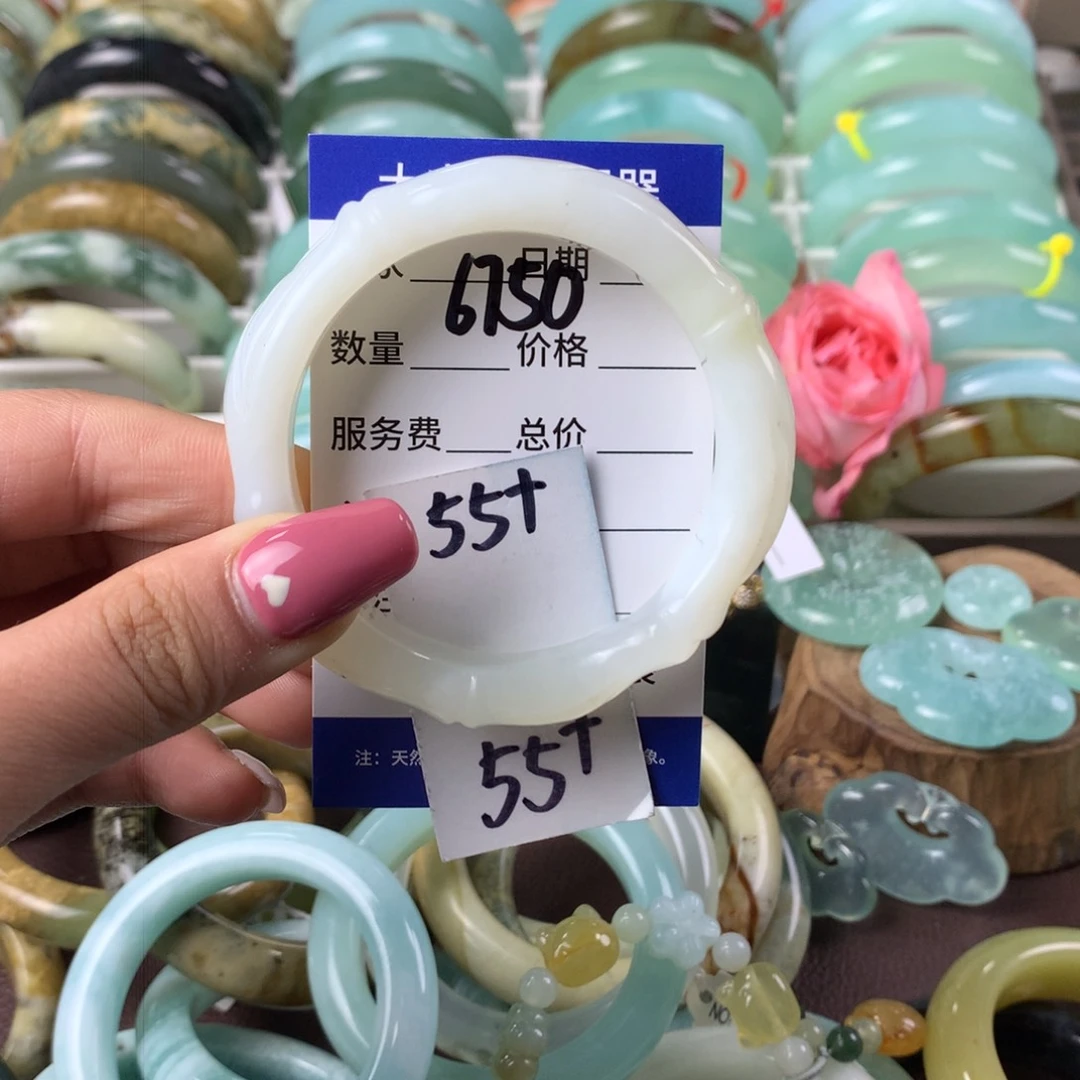 蛇纹石玉手镯未镶嵌6750