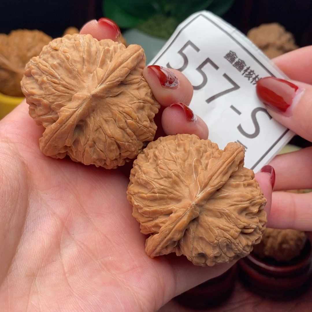 文玩核桃把件玉麒麟45