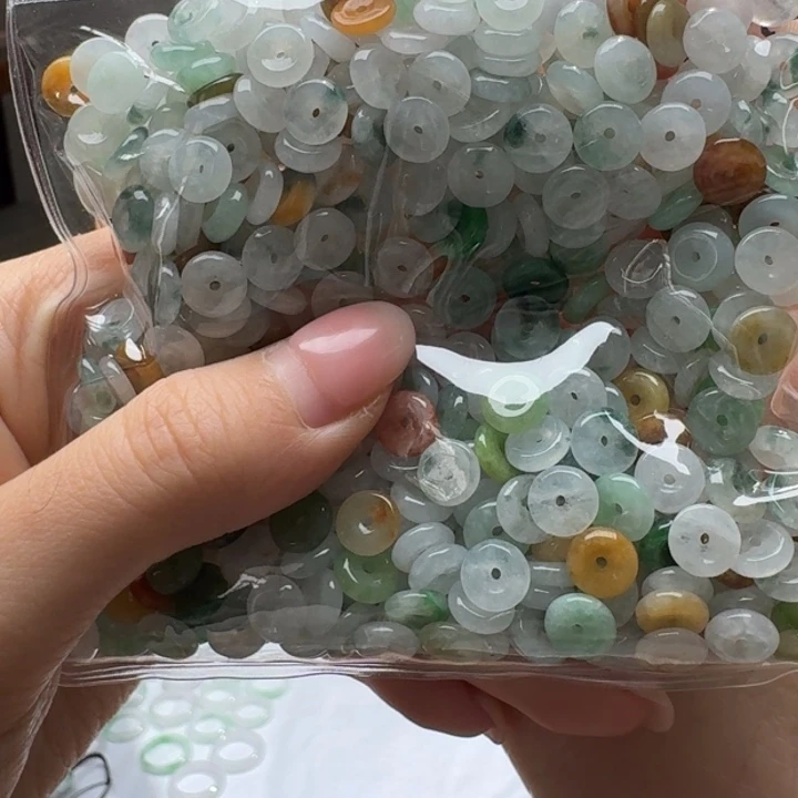 未镶嵌挂件翡翠福利10个，不包邮，拍一单邮费发货