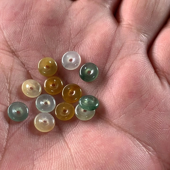 自***。定制翡翠未镶嵌翡翠