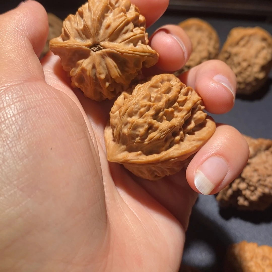 文玩核桃吊坠夯****）沉水元宝