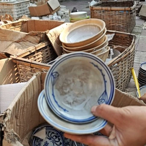 库存微瑕手绘小碗两个