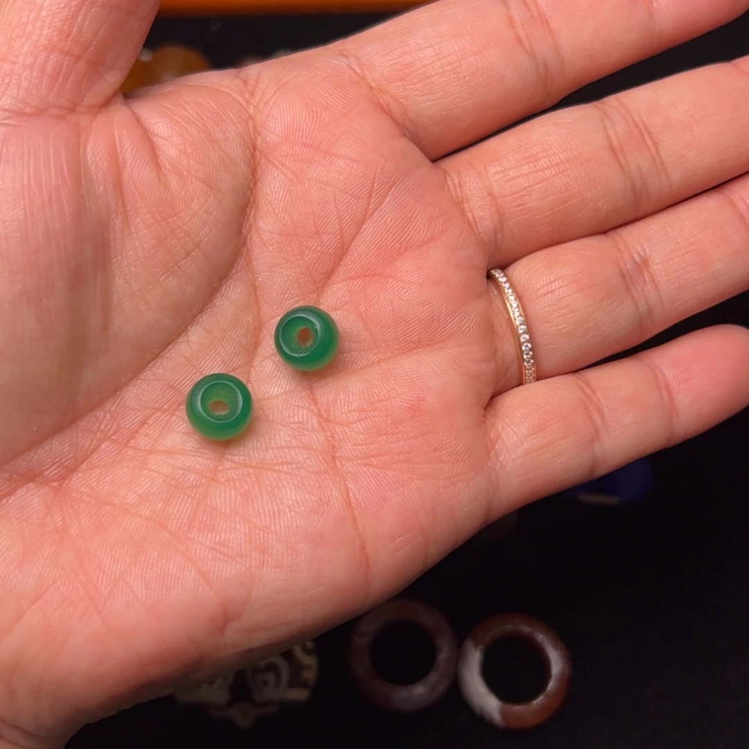 夕***跑玛瑙/玉髓未镶嵌配饰