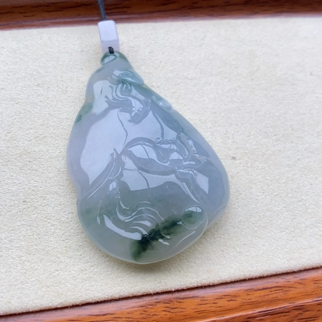 翡翠未镶嵌颈饰吊坠1