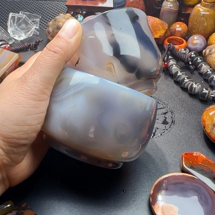 玛瑙/玉髓战国红玛瑙未镶嵌老**匠