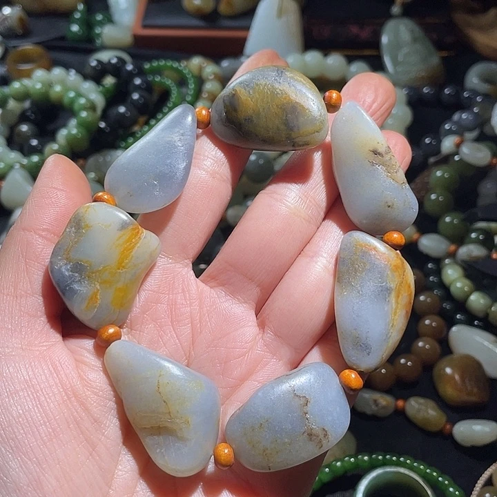 未镶嵌手链和田玉厚*