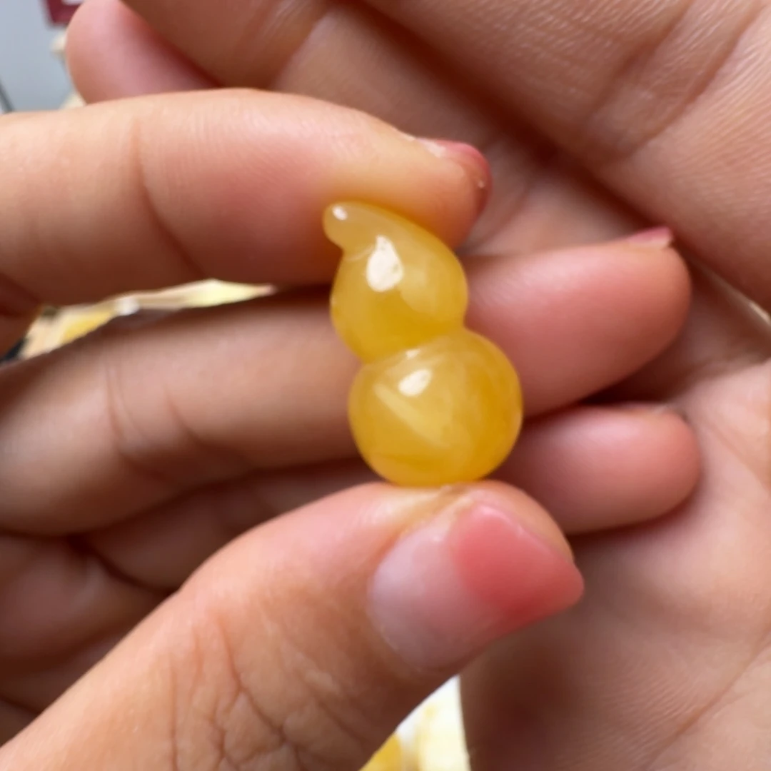 未镶嵌吊坠(不含链)蜜蜡