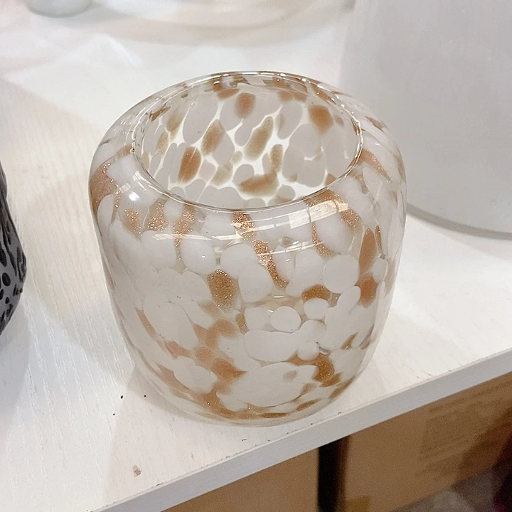 琉璃花瓶高度10厘米7厘米