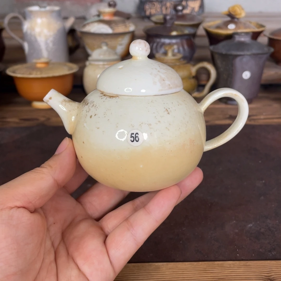 56。 大容量。 默认微瑕。