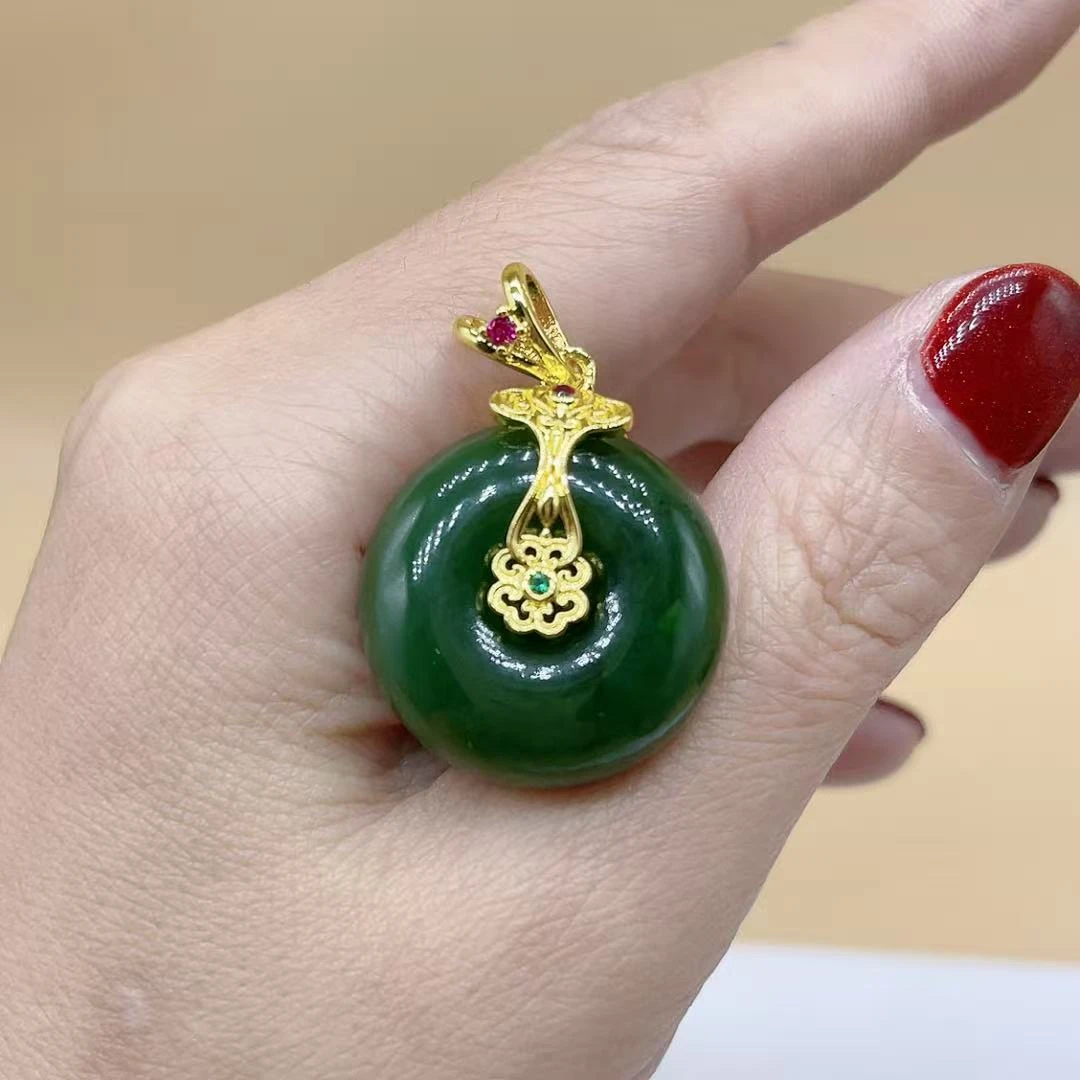 【玉美人】合金镶嵌和田碧玉平安扣吊坠约卡24（多样性发货拍一发一）