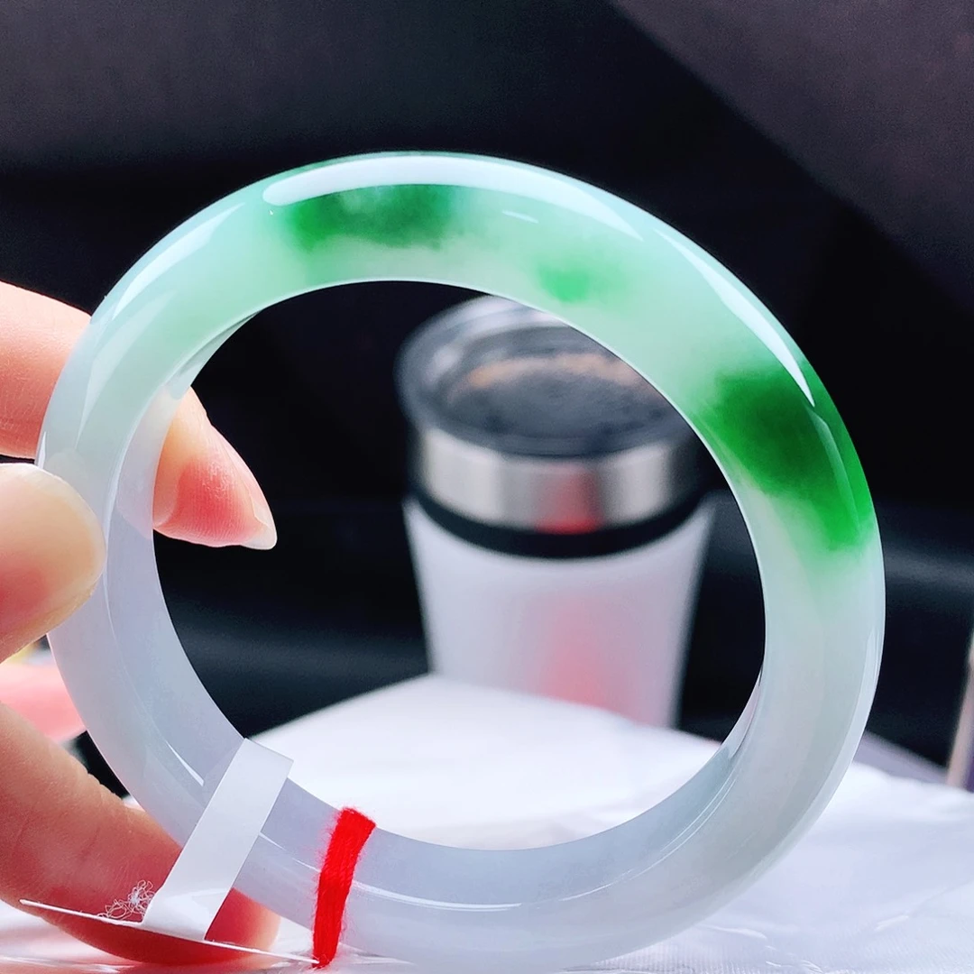 未镶嵌手镯翡翠56辣绿