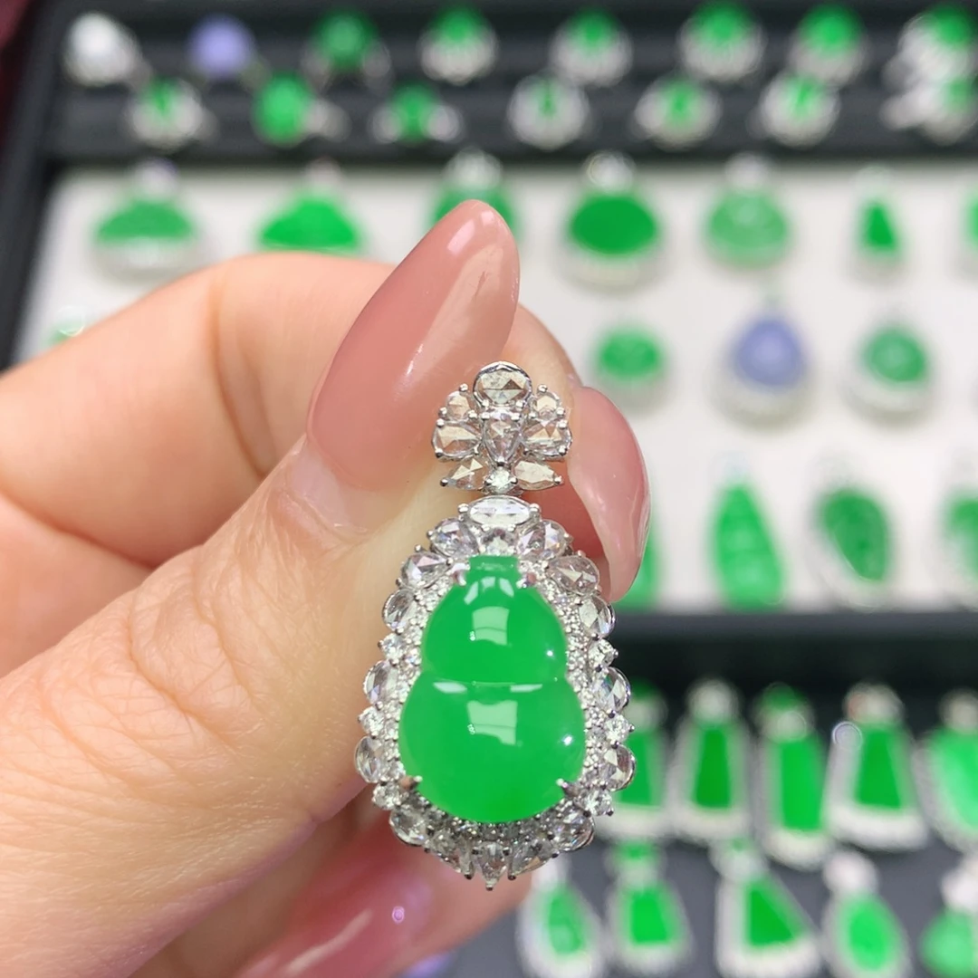 翡翠18K金镶嵌吊坠(不含链)