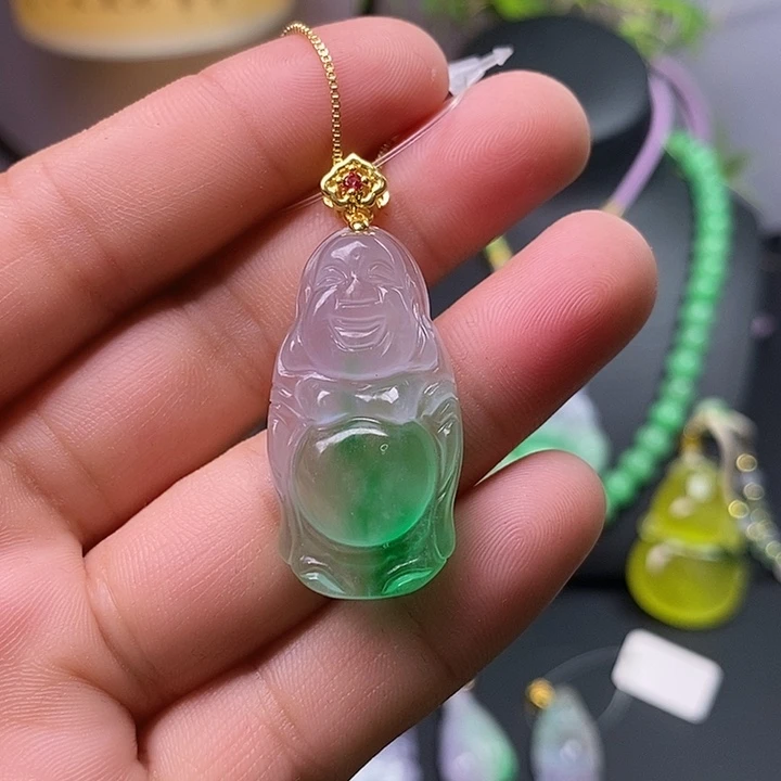 翡翠未镶嵌吊坠(赠链)