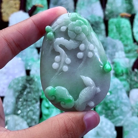 翡翠未镶嵌吊坠(不含链)