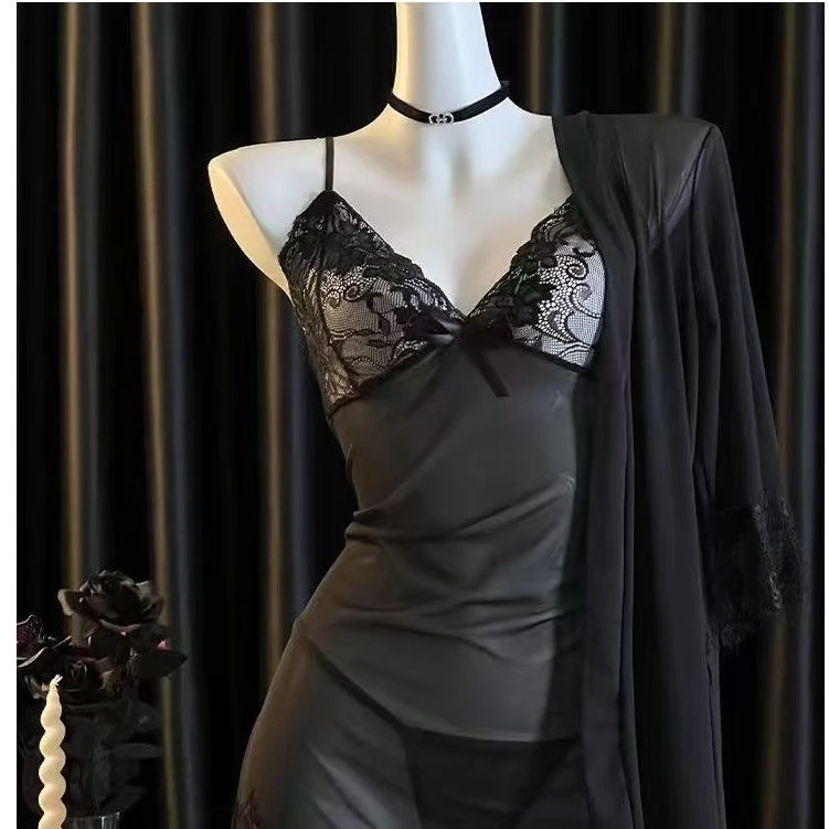 (春光乍泄）80-160斤蕾丝吊带睡裙蝴蝶结性感迷人欲露背薄款