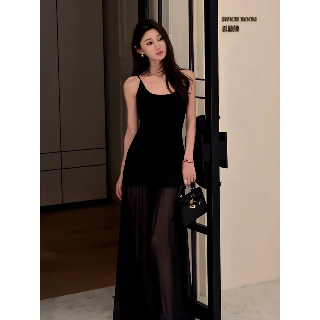 VOCKOO官方2025夏季超火冷淡氛围感度假风针织吊带半透网纱拼接下