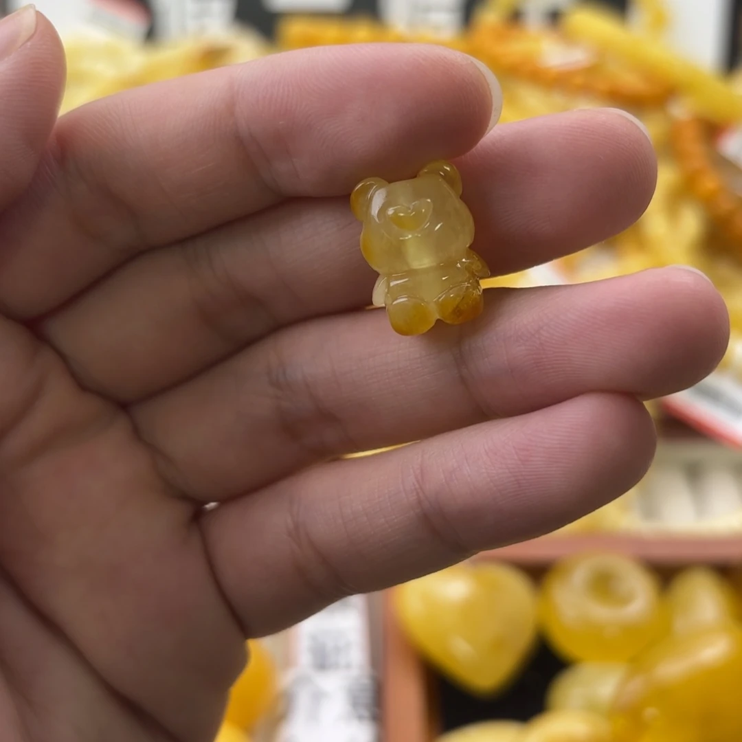 琥珀未镶嵌珠宝奇石