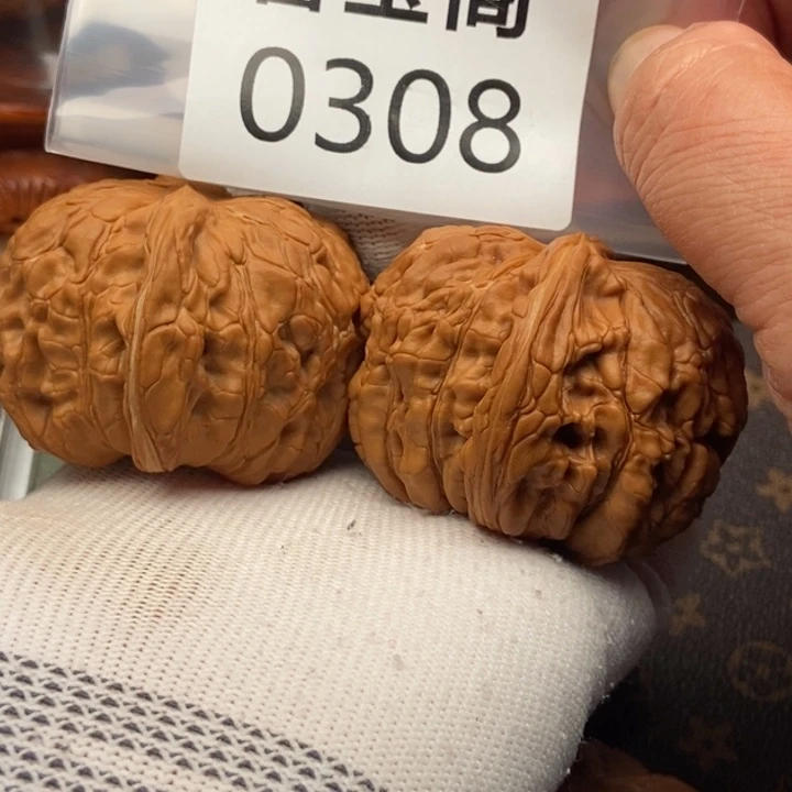 吊坠文玩核桃华坤龙50