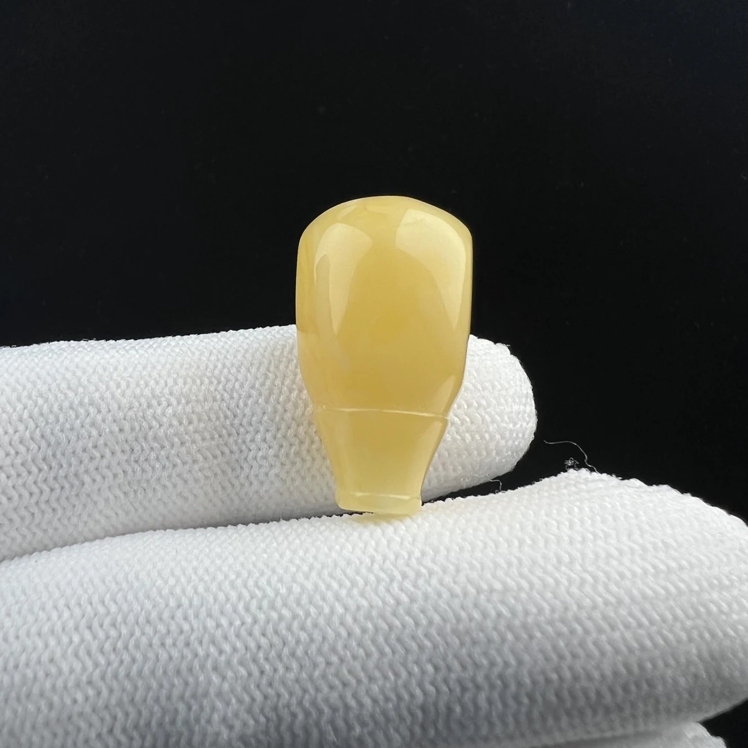 Z1439天然原矿蜜蜡 鸡油黄三通 15*27mm 3.4g 支持复检 假一罚四