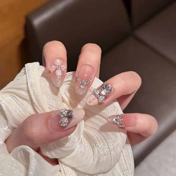 【塞纳花房】气质温柔玫瑰切手绘花锆石百搭 2062305 纯手工穿戴甲