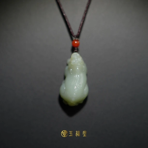 玉福堂 | 新疆和田玉且末蓝貔貅挂件