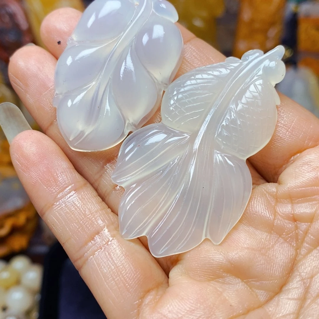 石英质玉（黄龙玉）未镶嵌颈饰